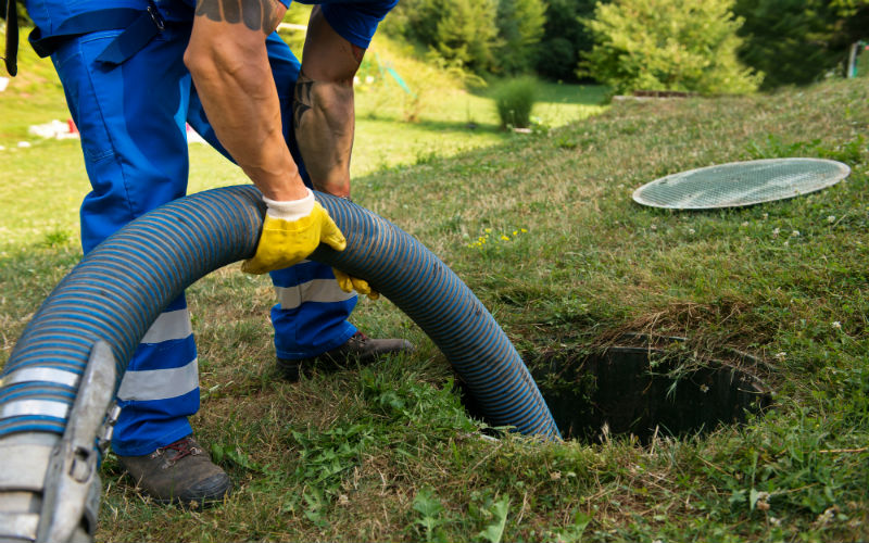 What Should Homeowners Know About Hydro Jetting Line Services in Magnolia, TX?