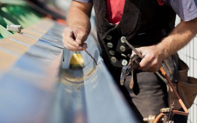 Signs You Need a Gutter Repair Contractor Libertyville IL Homeowners Should Notice